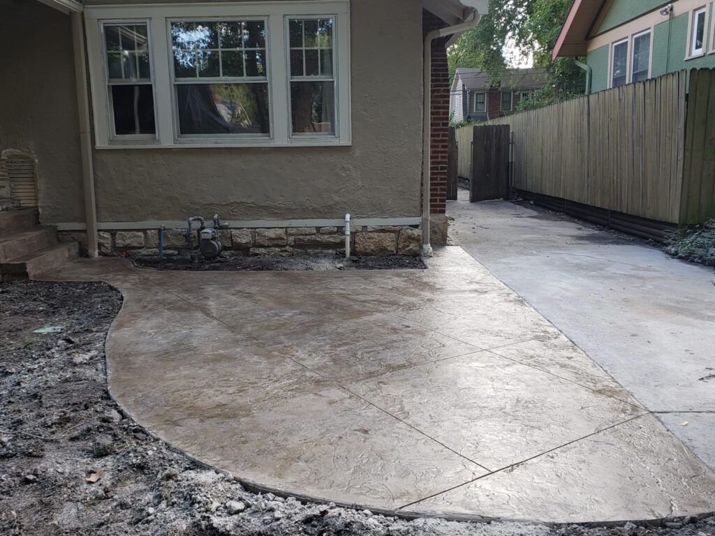 Curved Patio Walkway by Eagle Stone Concrete